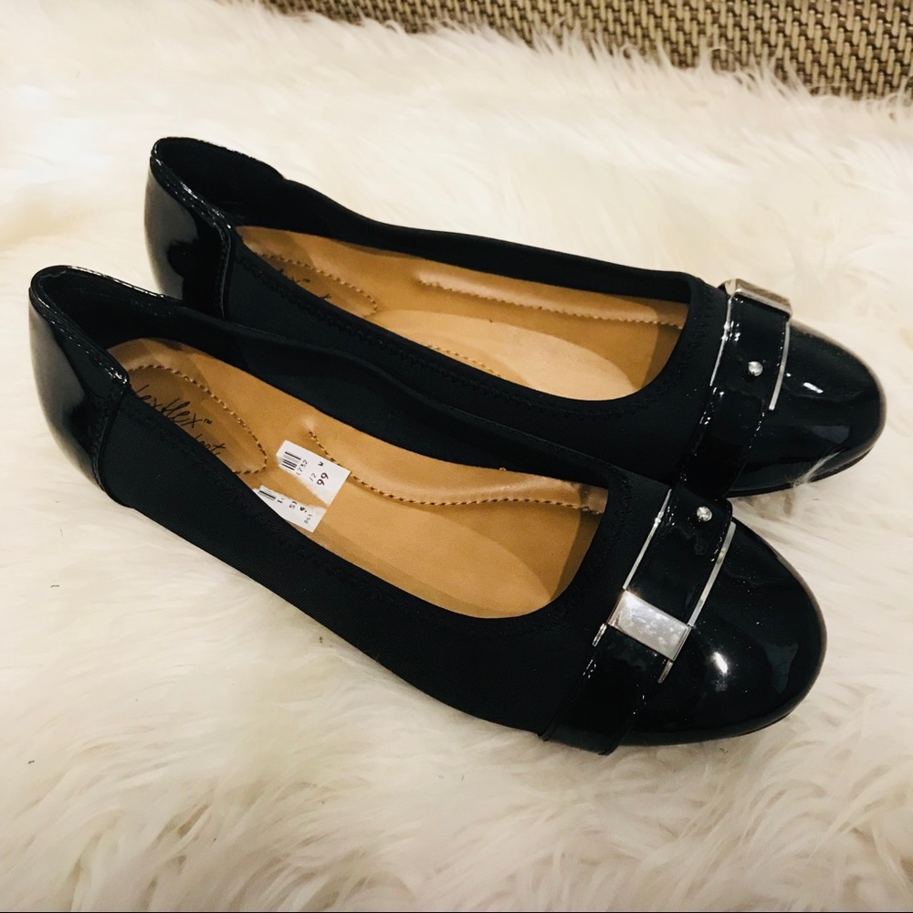 Dexflex black and silver flats